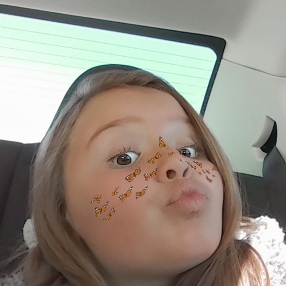 Meet your Posher, Maddie - Picture 1 of 1